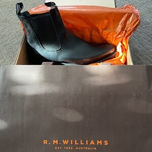 Women's R.M Williams Boots - New in Box. Size 39 (9)